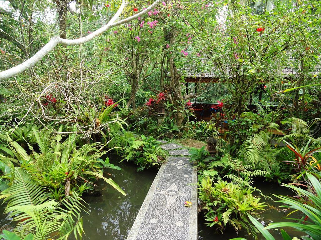 Gusti'S Garden Bungalows Ubud  Exterior photo
